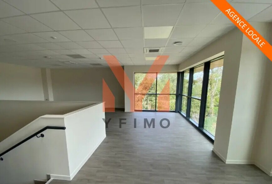 Bureau dans SAINT-OUEN-L'AUMONE à louer - Photo intérieure - Image 2 de 6