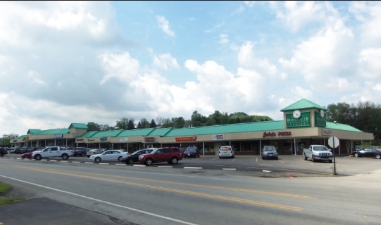1725-1749 Rostraver Rd, Belle Vernon, PA for lease - Primary Photo - Image 1 of 5