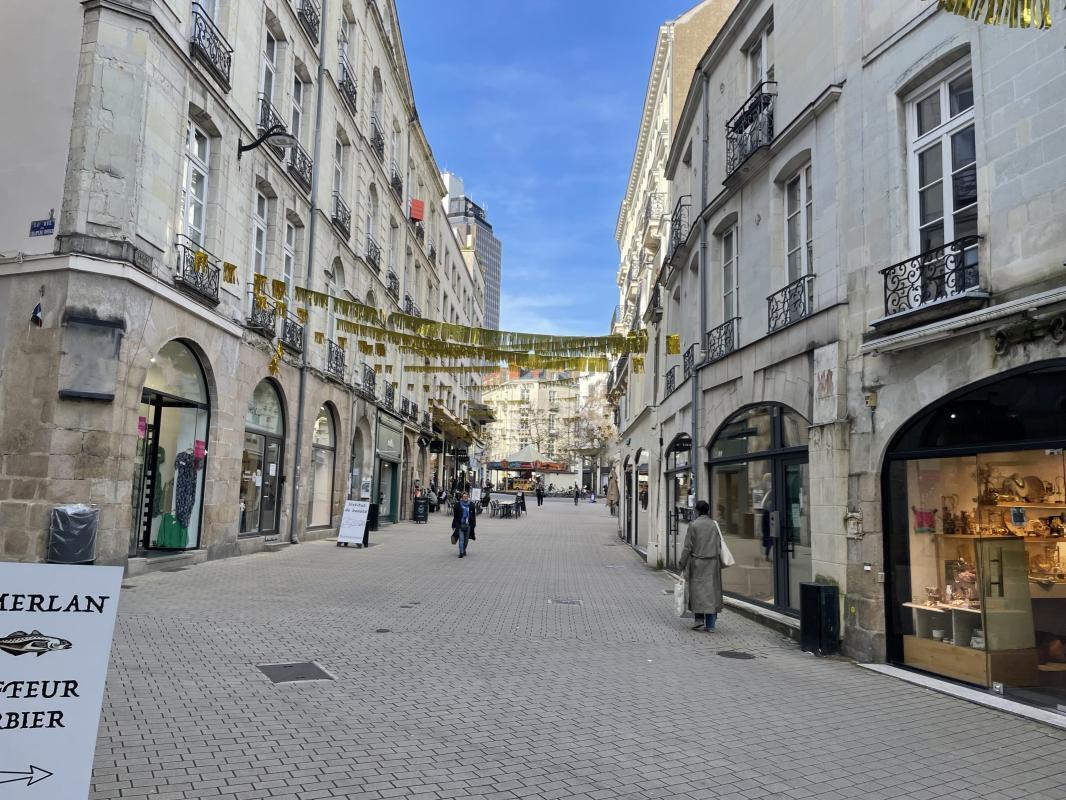 Commerce de détail dans Nantes à louer Photo du bâtiment- Image 1 de 2