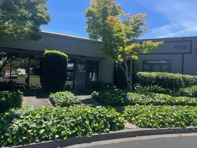 1755 Industrial Way, Napa, CA for lease Building Photo- Image 1 of 6