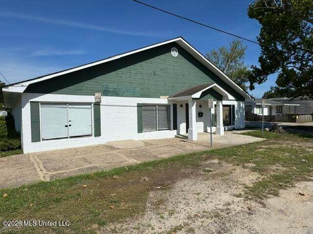 1924 30th Ave, Gulfport, MS à vendre - Photo du bâtiment - Image 2 de 28