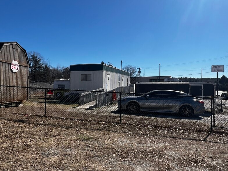 1877A S Carolina 14, Greer, SC for sale - Building Photo - Image 2 of 4