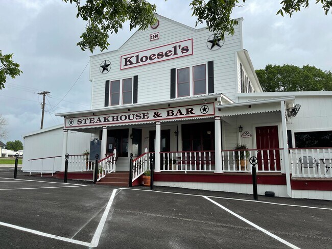 Plus de détails pour 101 Moore, Moulton, TX - Commerce de détail à vendre