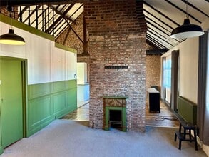 1-5 Warstone Ln, Birmingham à louer Photo intérieure- Image 1 de 5