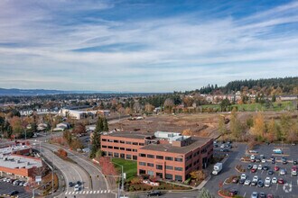 10121 SE Sunnyside Rd, Clackamas, OR - AERIAL  map view - Image1