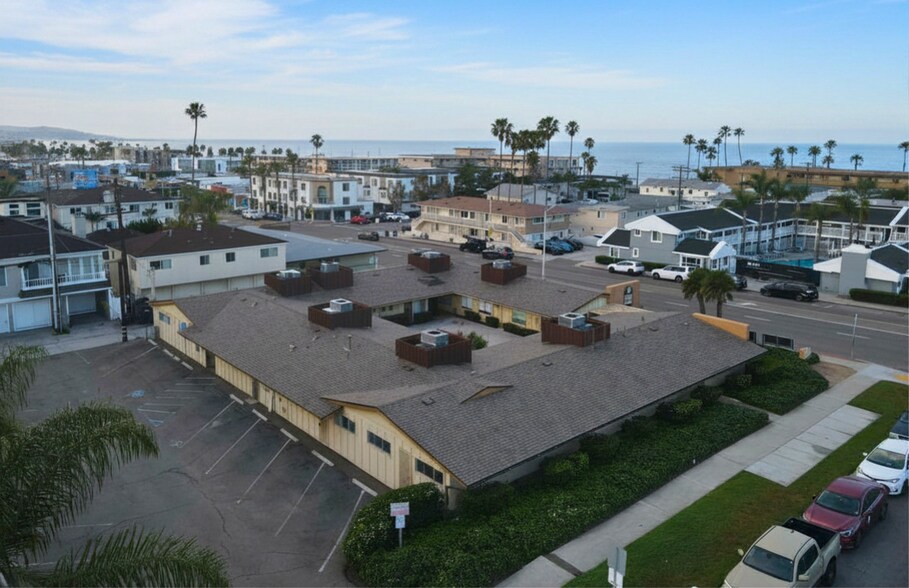 4747 Mission Blvd, San Diego, CA à louer - Photo du bâtiment - Image 2 de 13