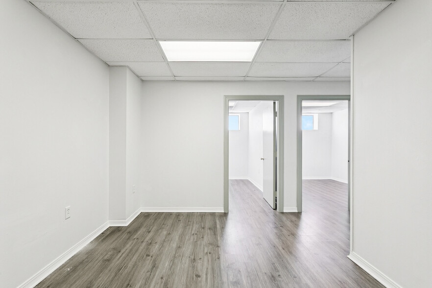 671 Rosa Ave, Metairie, LA for lease - Interior Photo - Image 3 of 16