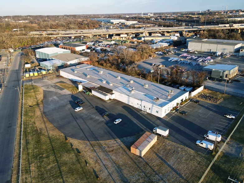 601 N North Point Rd, Baltimore, MD for sale - Building Photo - Image 3 of 6