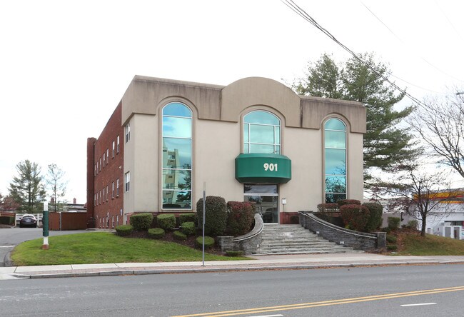 Plus de détails pour 901 Farmington Ave, West Hartford, CT - Bureau à louer