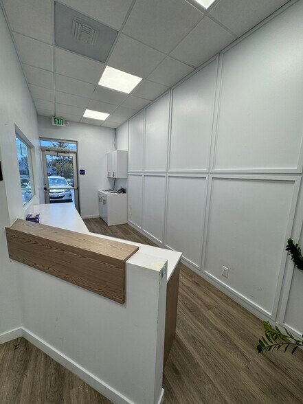 7911-7927 Garden Grove Blvd, Garden Grove, CA à louer - Photo intérieure - Image 3 de 17