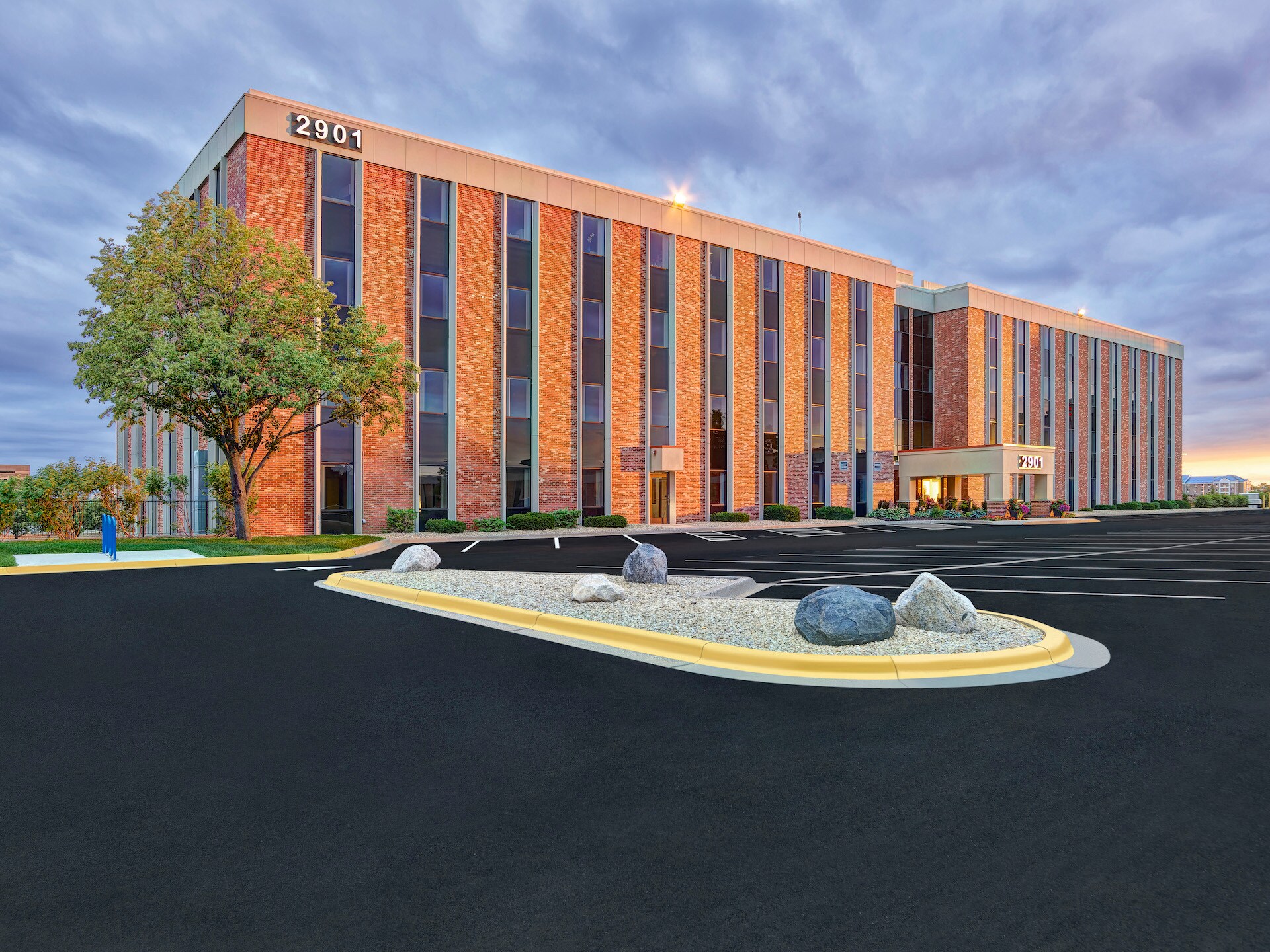 2901 Metro Dr, Bloomington, MN à louer Photo du bâtiment- Image 1 de 6