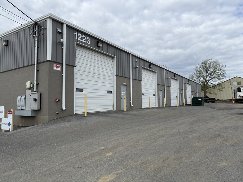 1223 N Quebec St, Allentown, PA for lease - Building Photo - Image 1 of 7