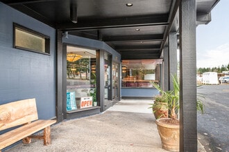 1020 Atlantic Ave, Woodland, WA à louer Photo intérieure- Image 2 de 26