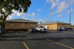 Greenacres Plaza - Convenience Store