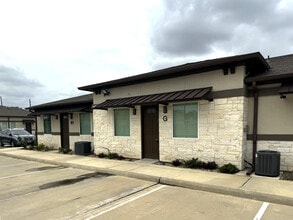 17134 N Eldridge Pkwy, Tomball, TX for lease Building Photo- Image 2 of 15