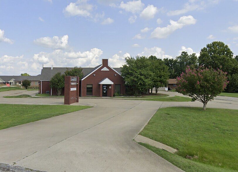 720 Bryan Dr, Durant, OK for lease - Primary Photo - Image 1 of 3