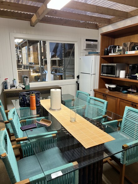 74-5518 Kaiwi St, Kailua Kona, HI for lease - Building Photo - Image 3 of 4