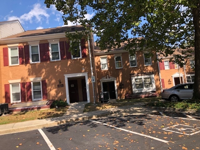 18500-18540 Office Park Dr, Gaithersburg, MD for lease Building Photo- Image 1 of 16