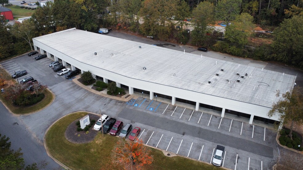 4225 Phil Niekro Pky, Norcross, GA for lease - Building Photo - Image 1 of 11