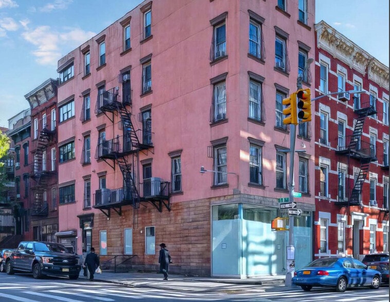 429 Wythe Ave, Brooklyn, NY for lease - Building Photo - Image 1 of 20