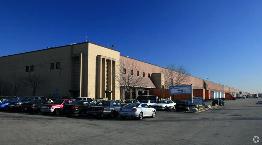 5000 Proviso Dr, Melrose Park, IL à louer - Photo du bâtiment - Image 2 de 9