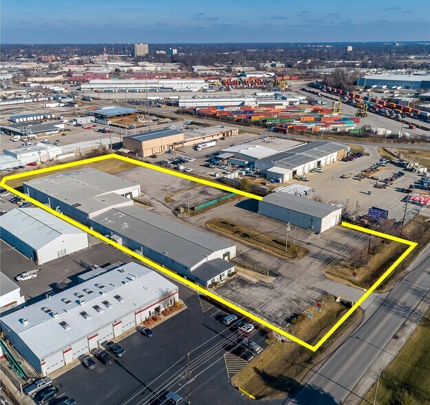 4015-4017 Produce Rd, Louisville, KY à louer - Photo du bâtiment - Image 1 de 4