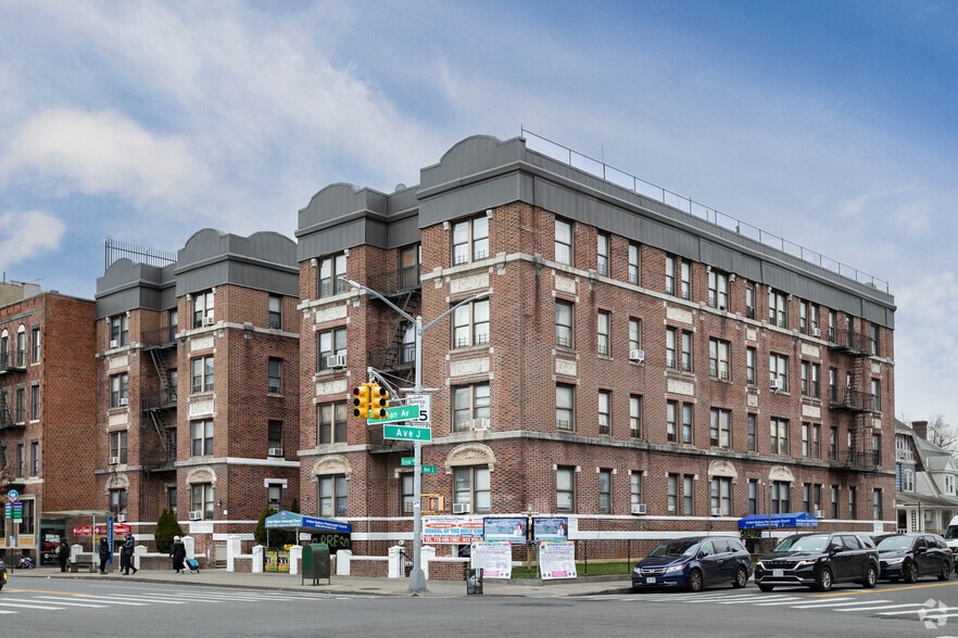 1494 Ocean Ave, Brooklyn, NY for lease - Building Photo - Image 2 of 7