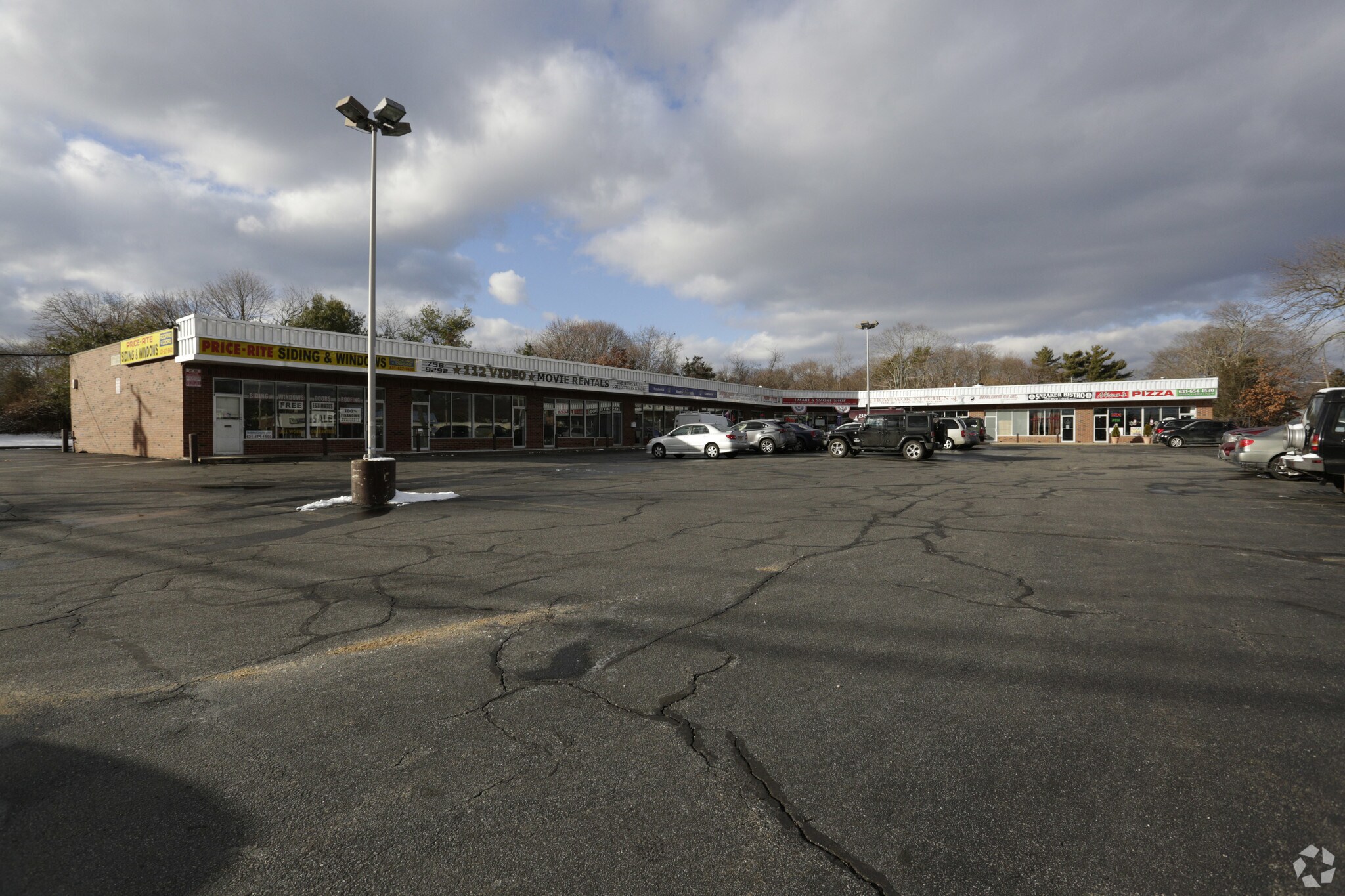 580 Medford Ave, Patchogue, NY for lease Primary Photo- Image 1 of 10