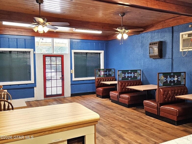 172 W North St, Macon, MS for sale - Interior Photo - Image 3 of 11