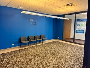 1351-1365 Park Rd, Chanhassen, MN for lease Interior Photo- Image 2 of 6