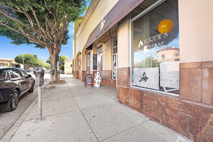728-734 Montana Ave, Santa Monica, CA à vendre - Photo du bâtiment - Image 2 de 11
