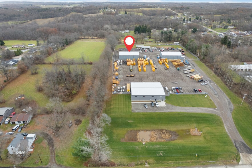 204 Trump Ave NE, East Canton, OH à louer - Photo principale - Image 1 de 31