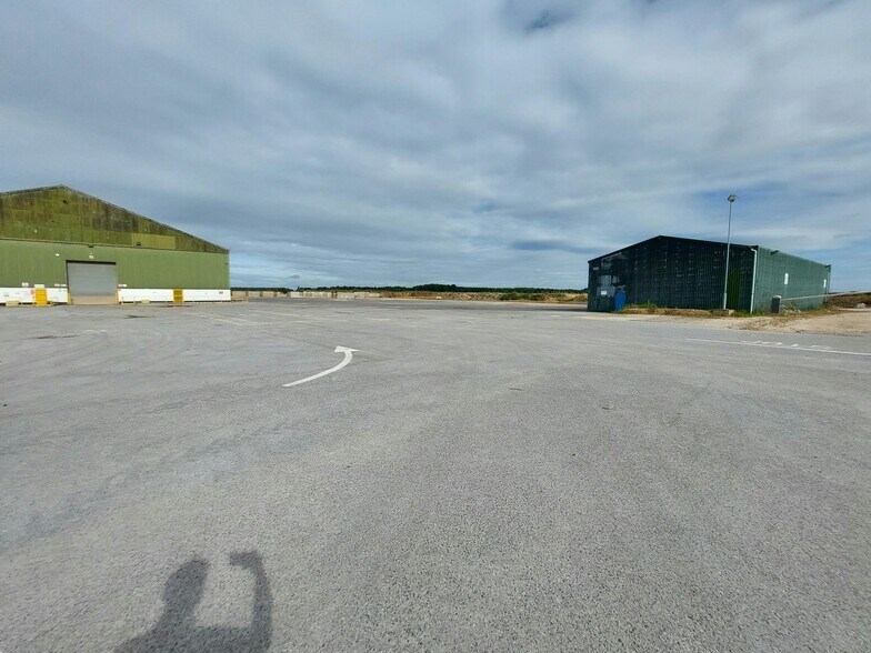 Tickhill Rd, Doncaster à louer - Photo du bâtiment - Image 2 de 16