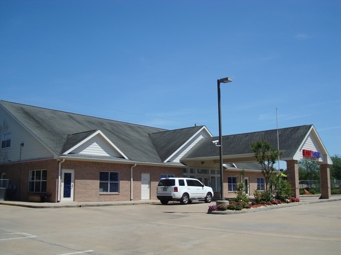 3663 S Dairy Ashford Rd, Houston, TX for lease - Building Photo - Image 3 of 10