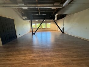 8911 Lakewood Dr, Windsor, CA for lease Interior Photo- Image 1 of 6