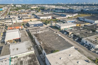 1051 E 24th St, Hialeah, FL - Aérien  Vue de la carte