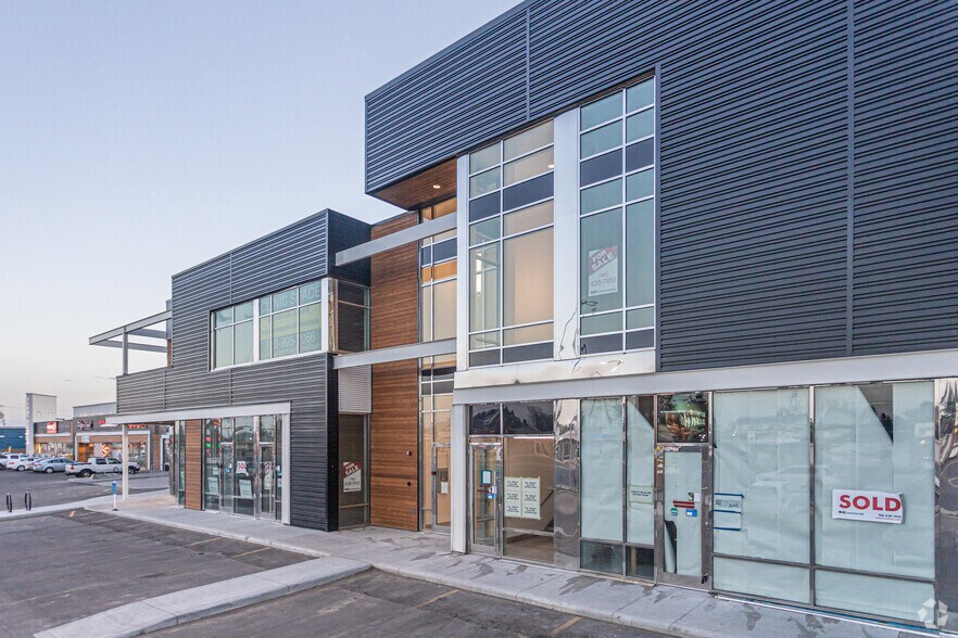 12820 97 St NW, Edmonton, AB à vendre - Photo du bâtiment - Image 3 de 6