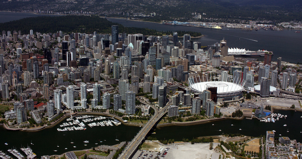 700 W Pender St, Vancouver, BC for lease - Aerial - Image 2 of 12