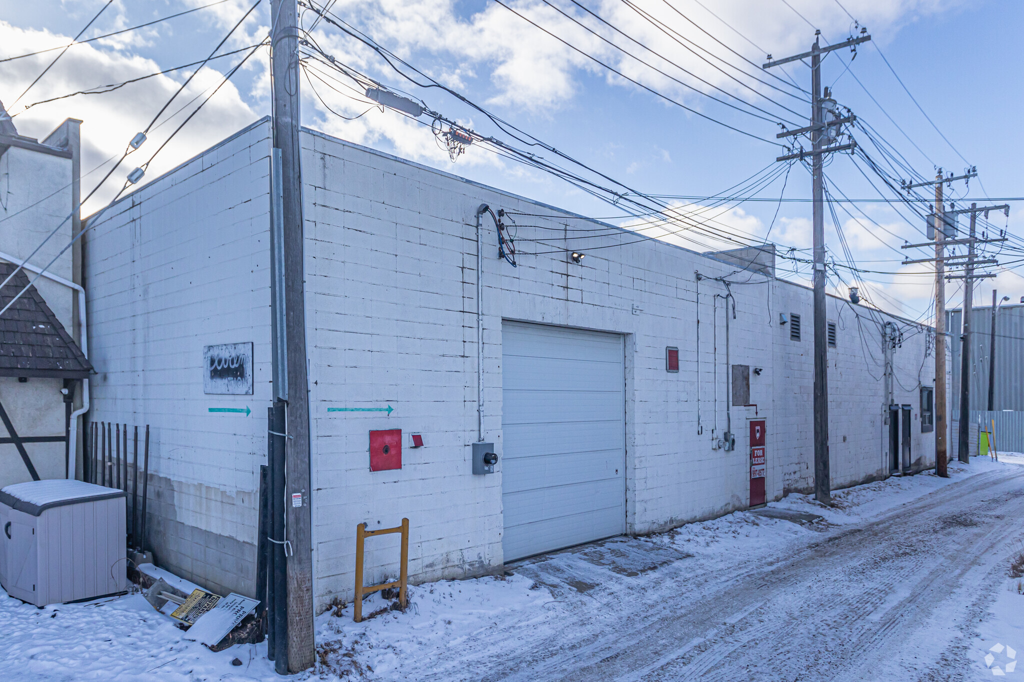 9912 72 Ave NW, Edmonton, AB for lease Building Photo- Image 1 of 15