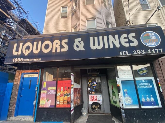 1006 Ogden Ave, Bronx, NY à louer - Photo du bâtiment - Image 2 de 17