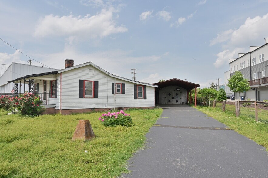 5900 California Ave, Nashville, TN à vendre - Photo du bâtiment - Image 2 de 6