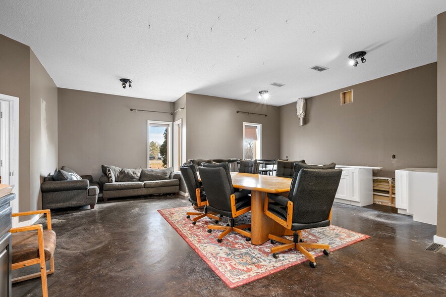 16015 NE Central Ave, Ham Lake, MN à vendre - Photo du bâtiment - Image 2 de 54