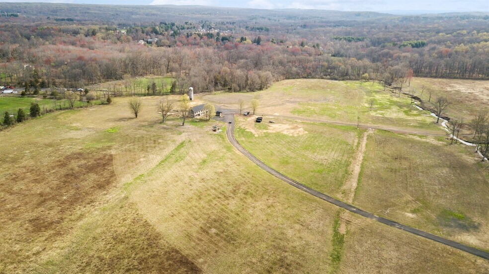 12 Lynnbrook Dr, Lambertville, NJ à vendre - Photo du bâtiment - Image 2 de 51