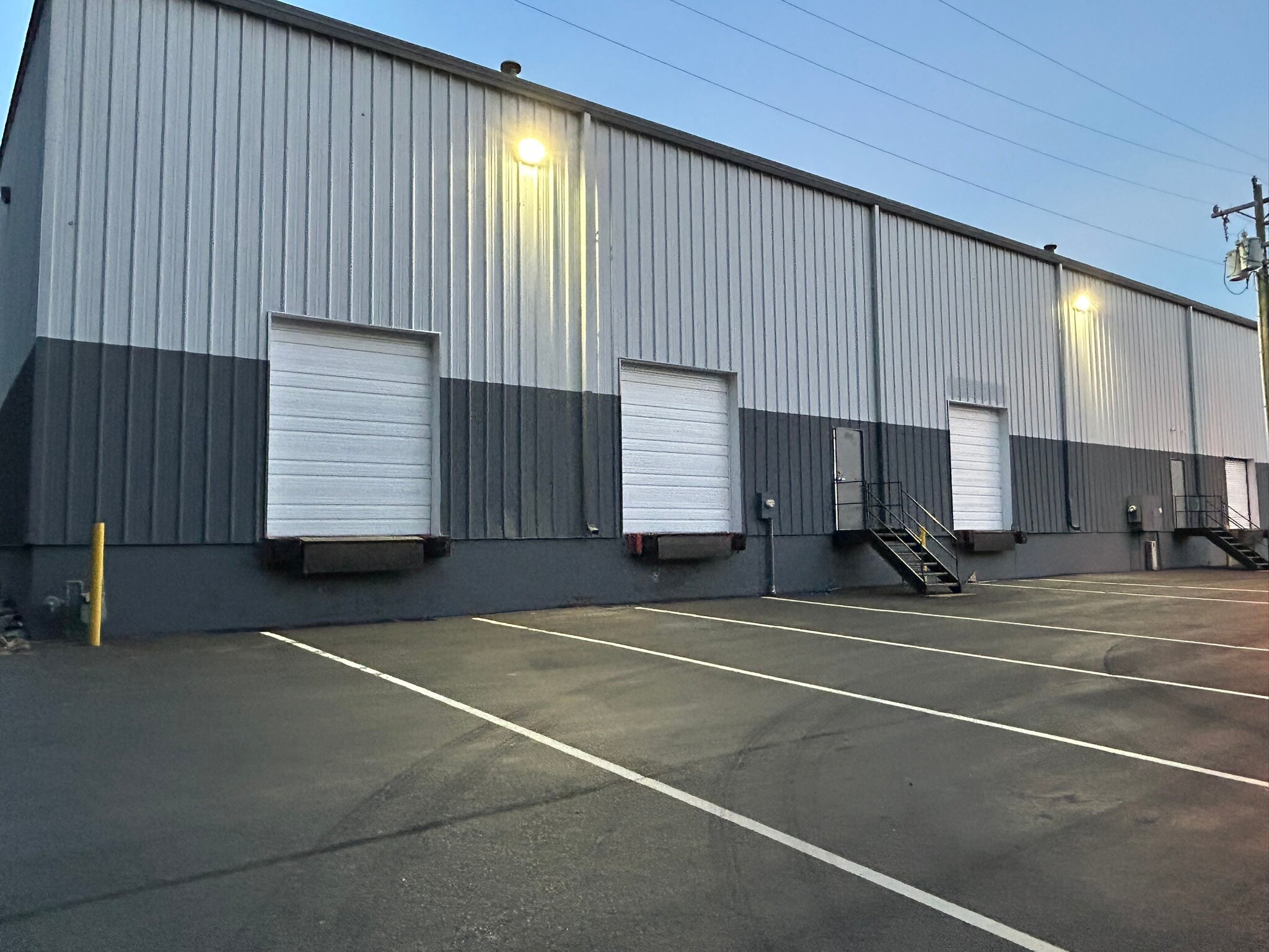 1255 South Park Dr, Kernersville, NC à louer Photo du bâtiment- Image 1 de 7