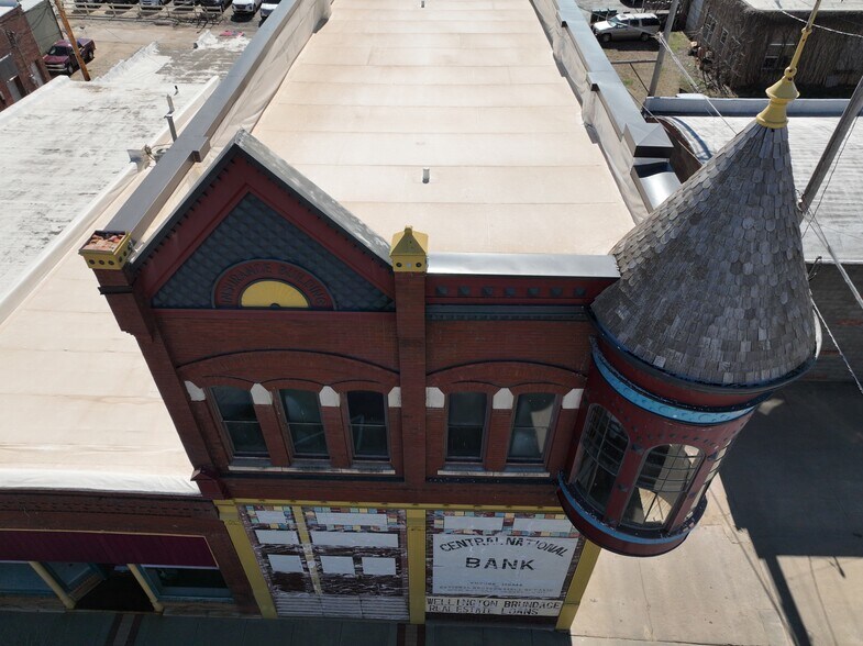 115 N Douglas Ave, Ellsworth, KS for sale - Building Photo - Image 2 of 14