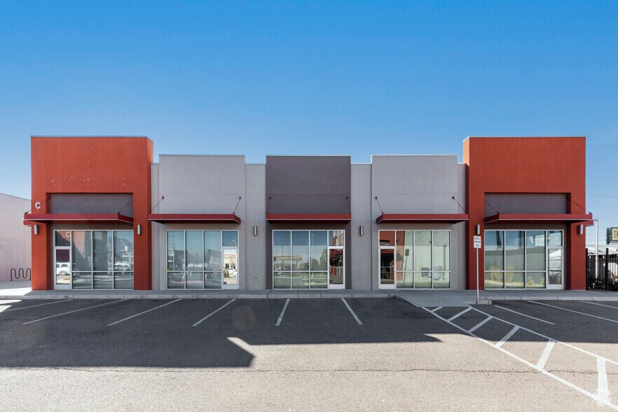 5400 Central Ave SE, Albuquerque, NM à louer - Photo du bâtiment - Image 3 de 7