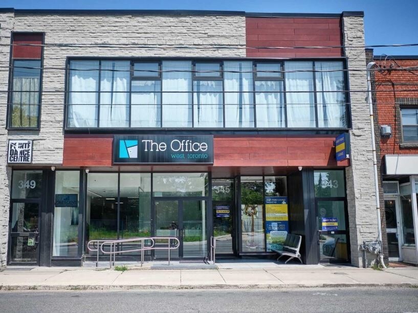 343-349 Jane St, Toronto, ON à vendre Photo principale- Image 1 de 1