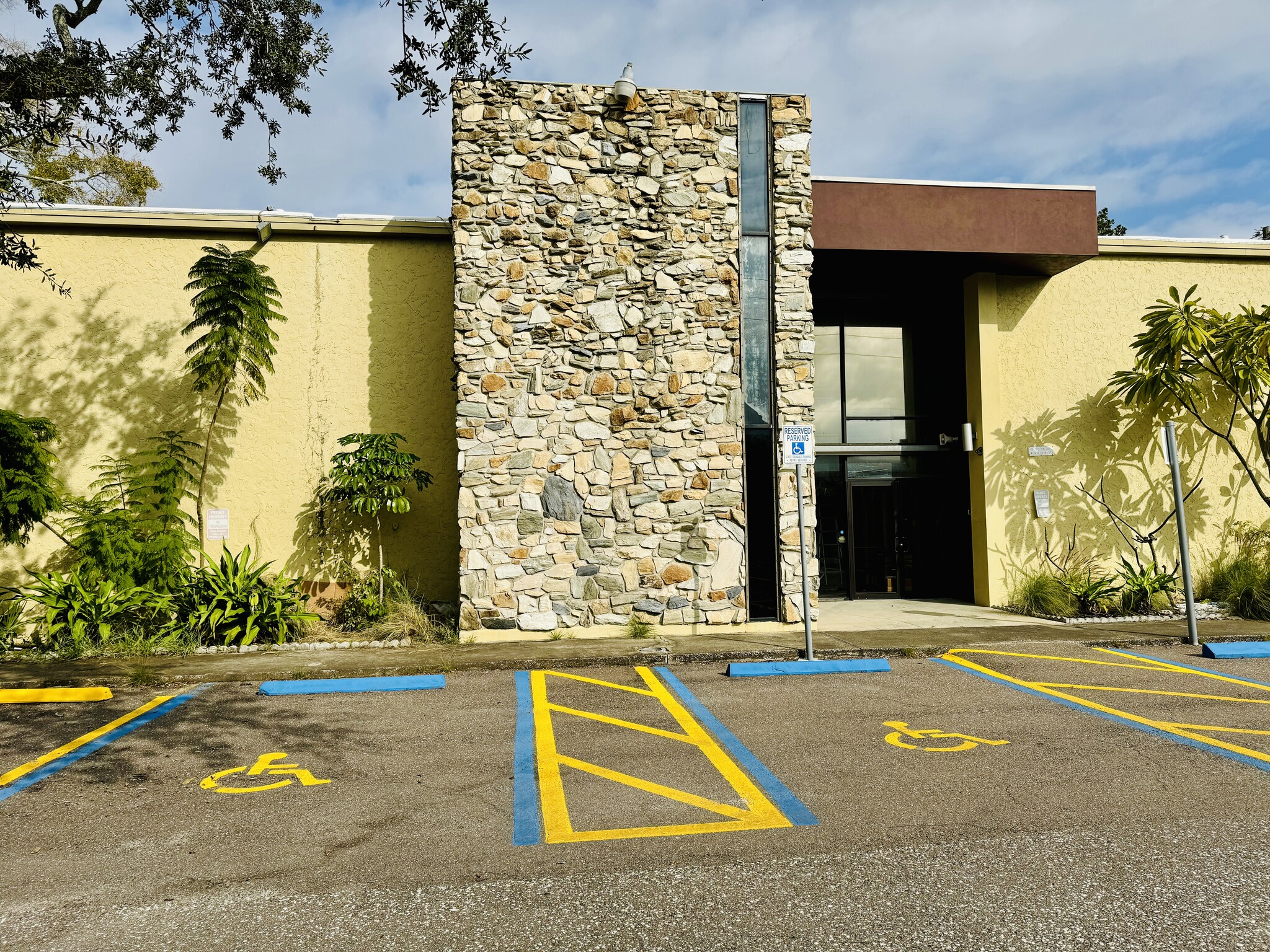 1401 5th Ave N, Saint Petersburg, FL for lease Building Photo- Image 1 of 15