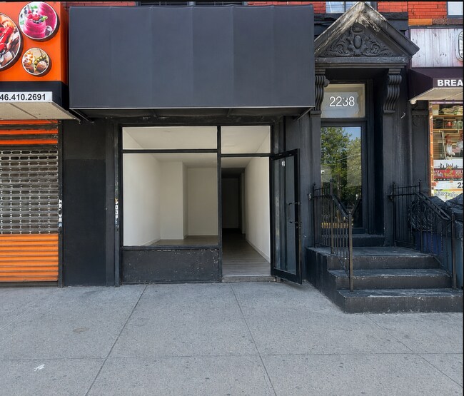 Plus de détails pour 2232-2240 Adam Clayton Powell Jr Blvd, New York, NY - Commerce de détail à louer
