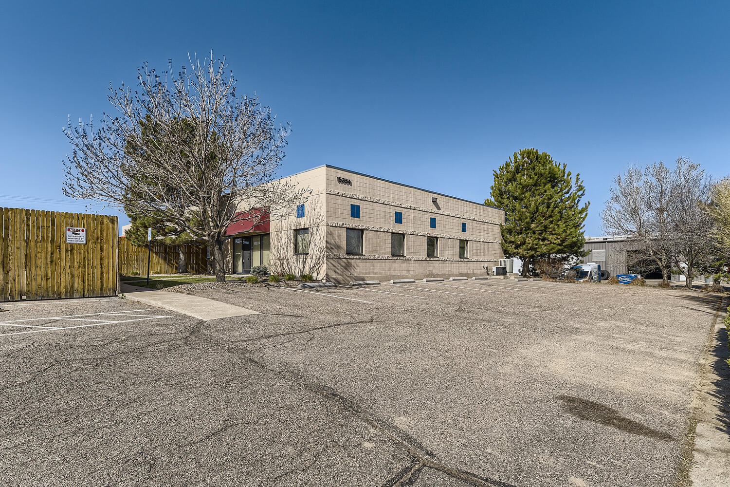 15354 E Hinsdale Cir, Englewood, CO for sale Primary Photo- Image 1 of 9